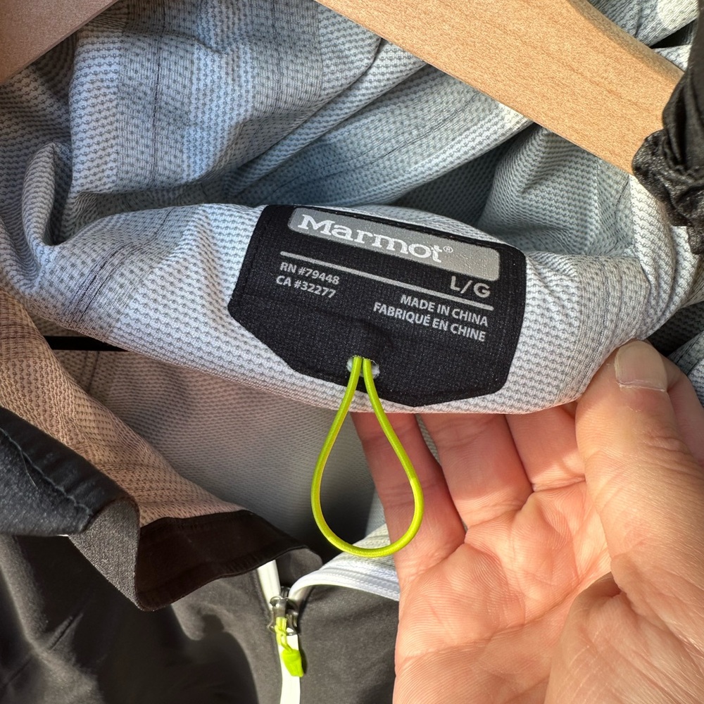 Marmot Waterproof Running Shell Jacket - Picture 10 of 11